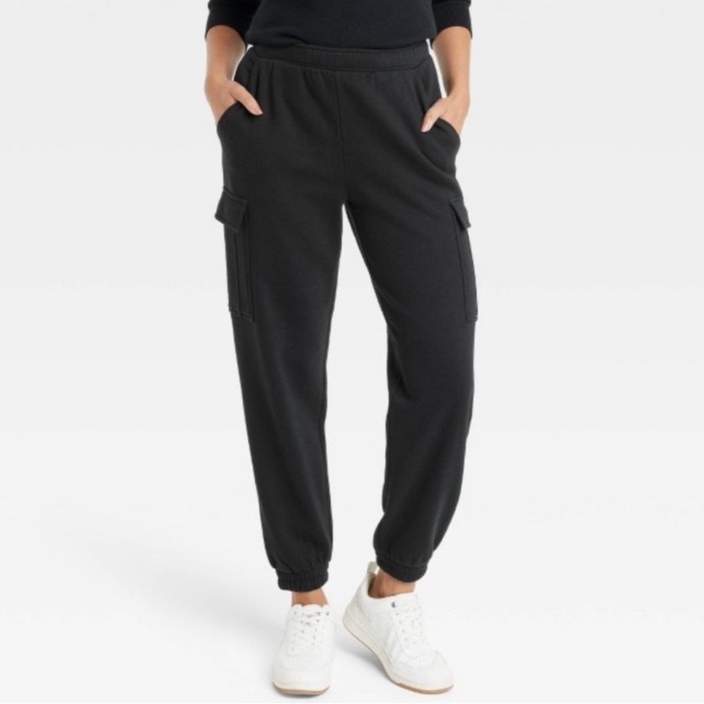Universal Thread cargo joggers